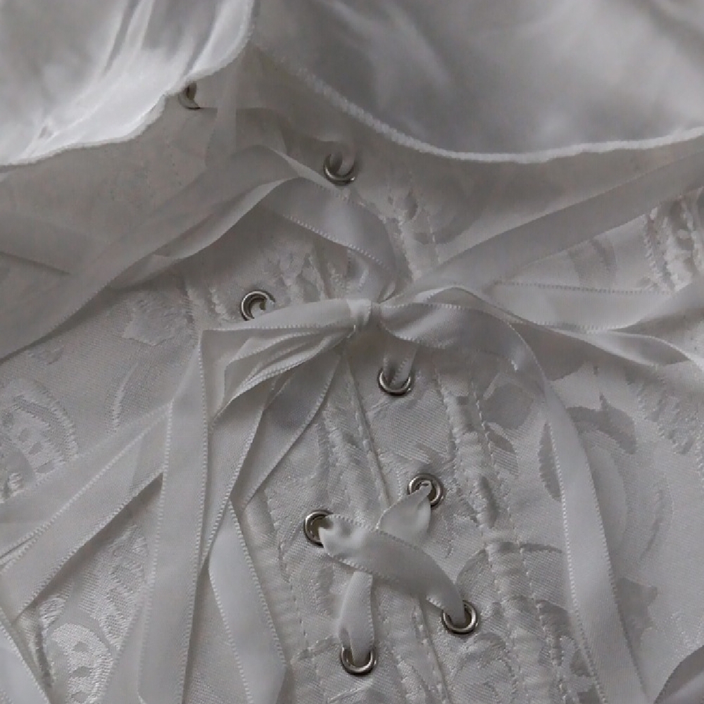 Elegant White Off-Shoulder Corset Top - Picture 11 of 15